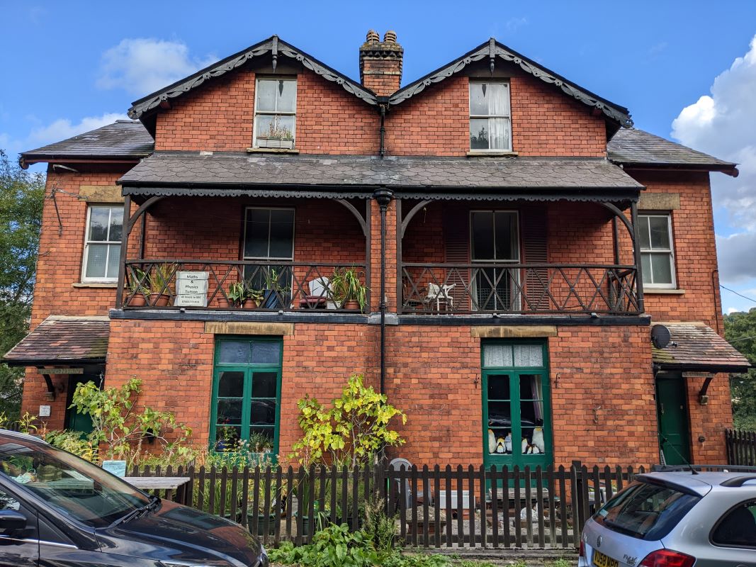 Devonian & Ulsterville, Butterrow Hill, Stroud, Gloucestershire, GL5 2LE