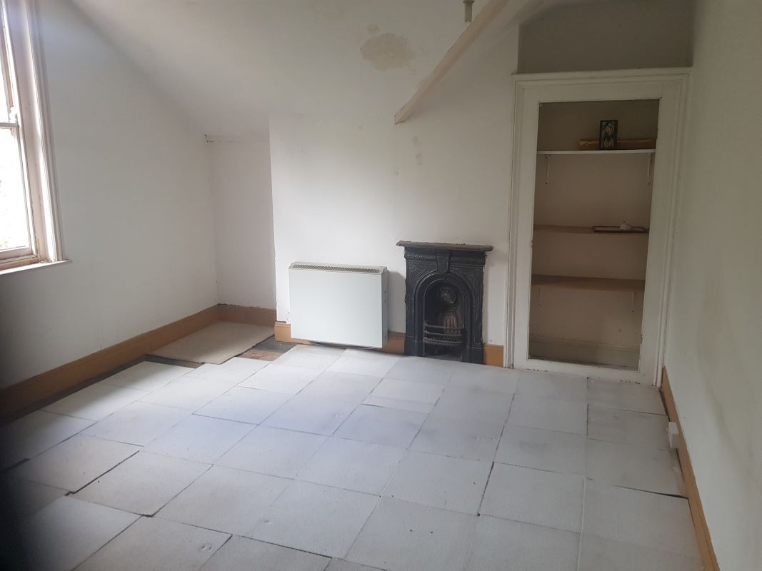Devonian & Ulsterville, Butterrow Hill, Stroud, Gloucestershire, GL5 2LE