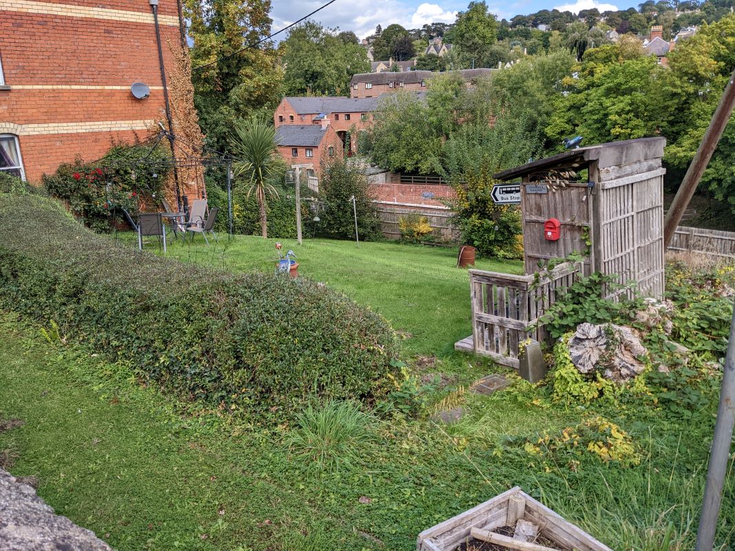 Devonian & Ulsterville, Butterrow Hill, Stroud, Gloucestershire, GL5 2LE