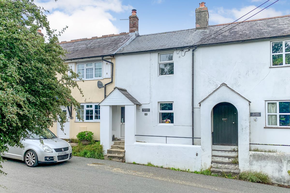 18 Cattistock Road, Maiden Newton, Dorchester, Dorset, DT2 0AG