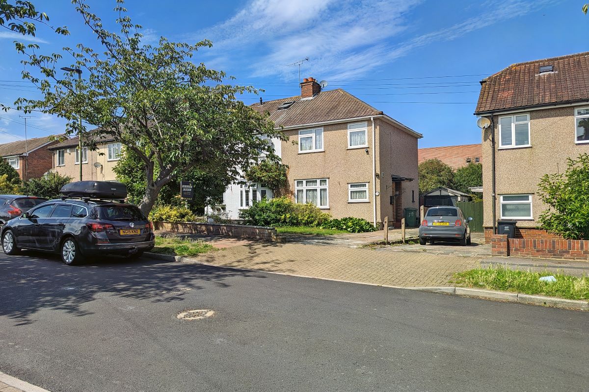 38 Walsingham Road, Orpington, Kent, BR5 3BW