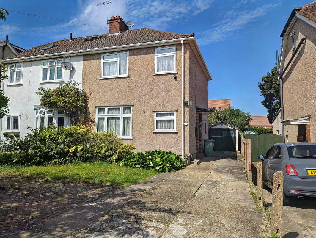 38 Walsingham Road, Orpington, Kent, BR5 3BW