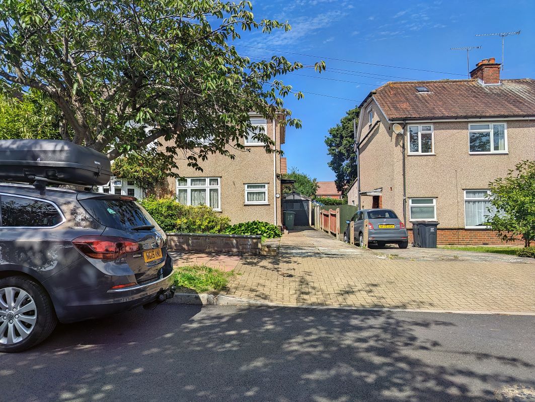 38 Walsingham Road, Orpington, Kent, BR5 3BW