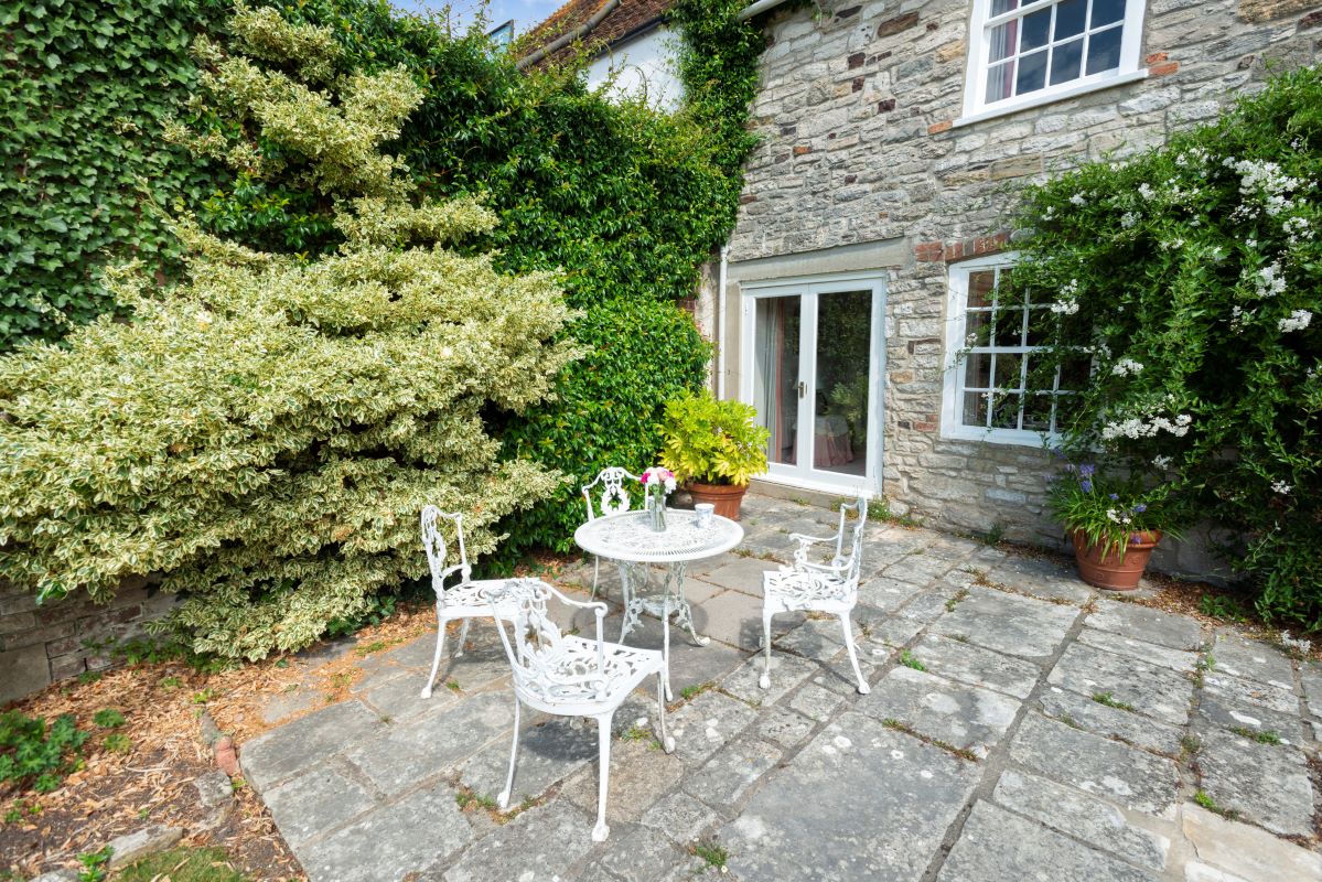 13 St. John's Hill, Wareham, Dorset, BH20 4LZ