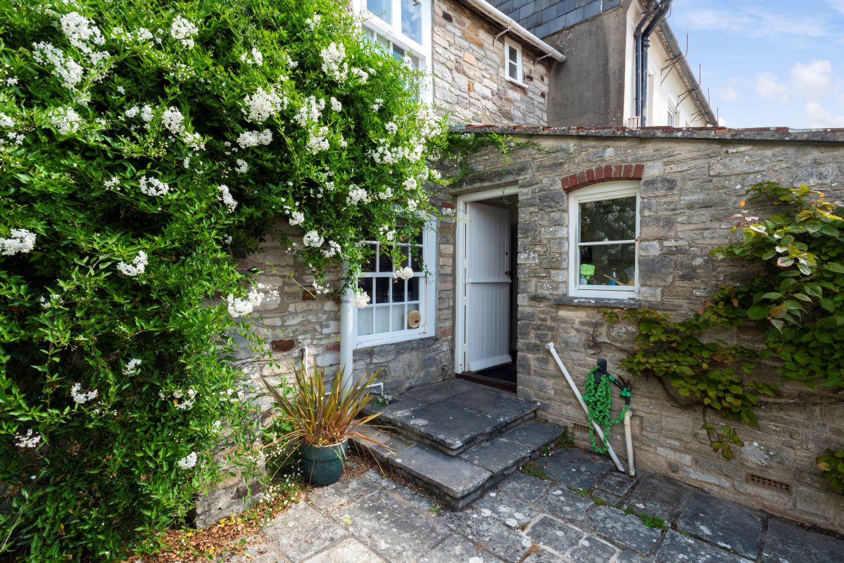 13 St. John's Hill, Wareham, Dorset, BH20 4LZ