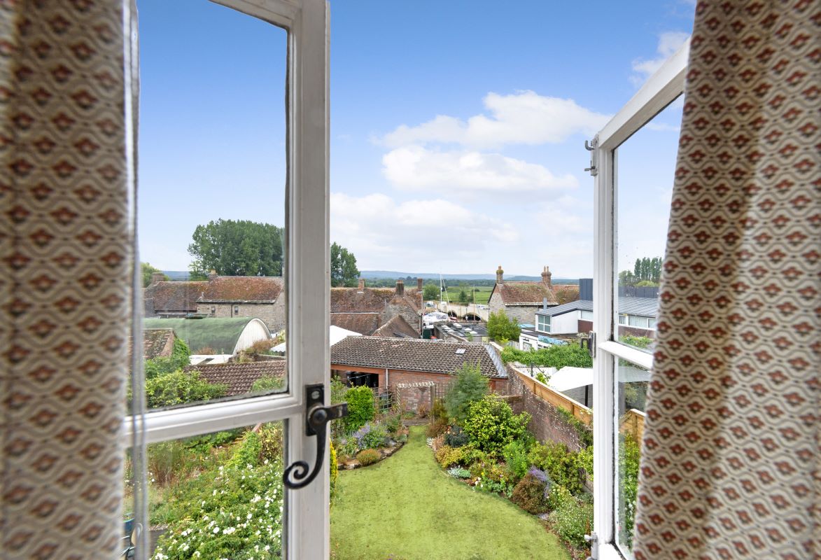 13 St. John's Hill, Wareham, Dorset, BH20 4LZ