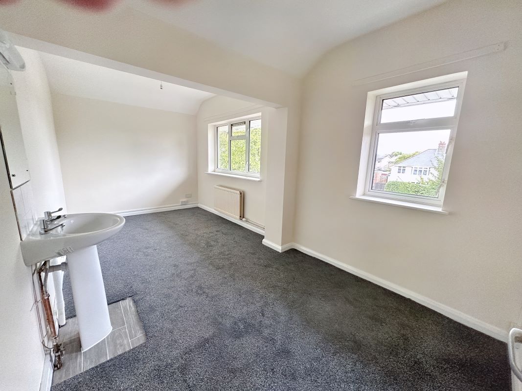 73 Salisbury Road, Andover, Hampshire, SP10 2LN