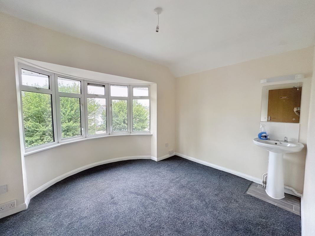 73 Salisbury Road, Andover, Hampshire, SP10 2LN