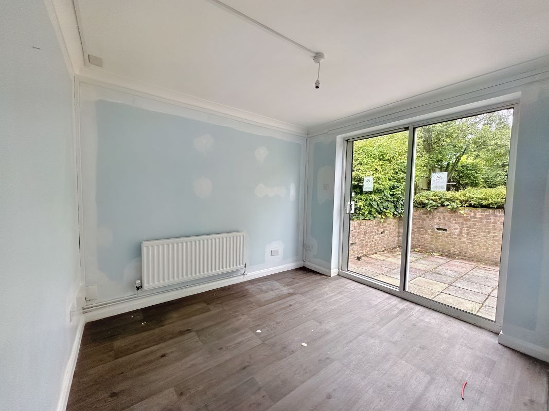 73 Salisbury Road, Andover, Hampshire, SP10 2LN