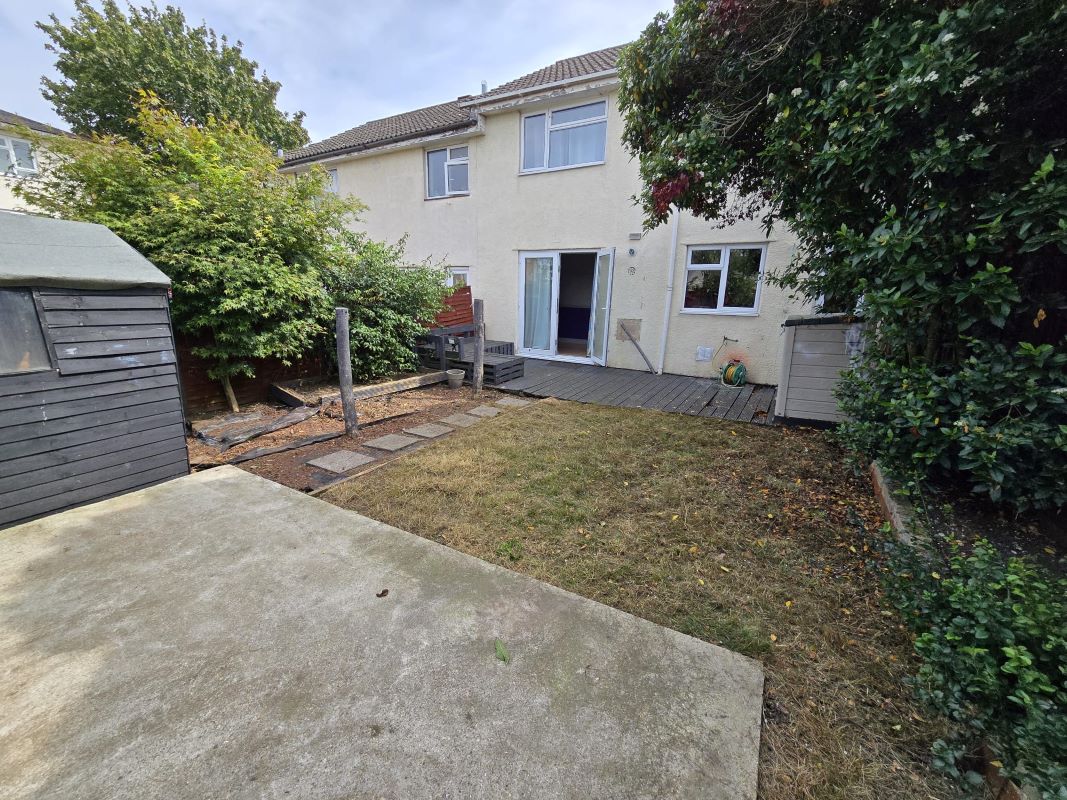 59 Cody Road, Farnborough, Hampshire, GU14 0BX