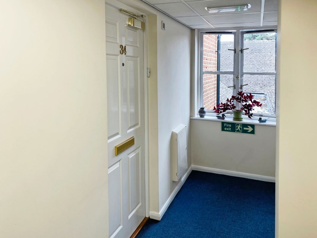 34 Pinewood Court, Fleet, Hampshire, GU51 3BG