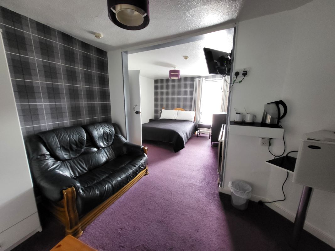 Smugglers Haunt Hotel, Church Hill East, Brixham, Devon, TQ5 8HH