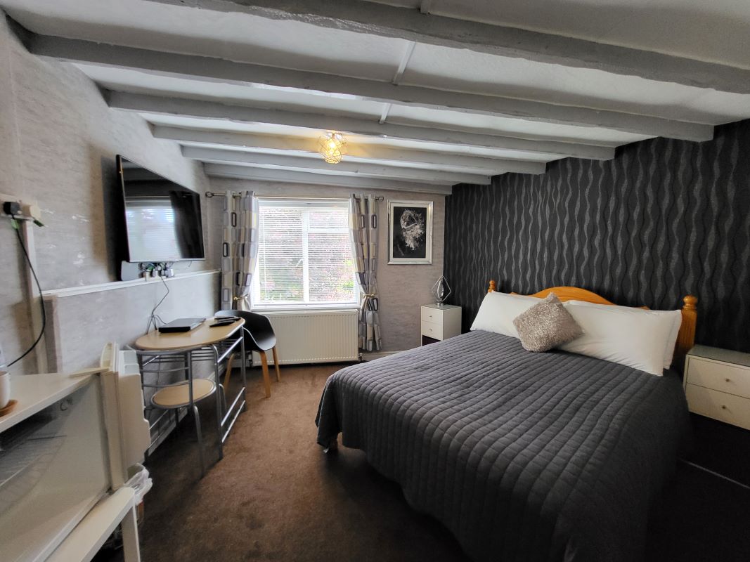 Smugglers Haunt Hotel, Church Hill East, Brixham, Devon, TQ5 8HH
