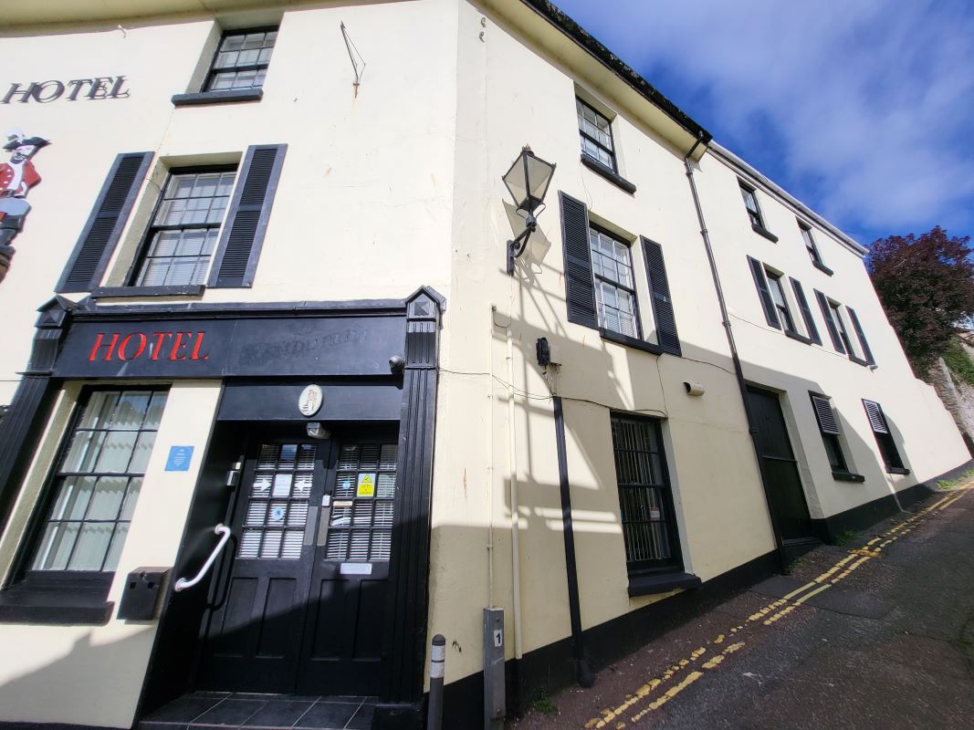 Smugglers Haunt Hotel, Church Hill East, Brixham, Devon, TQ5 8HH
