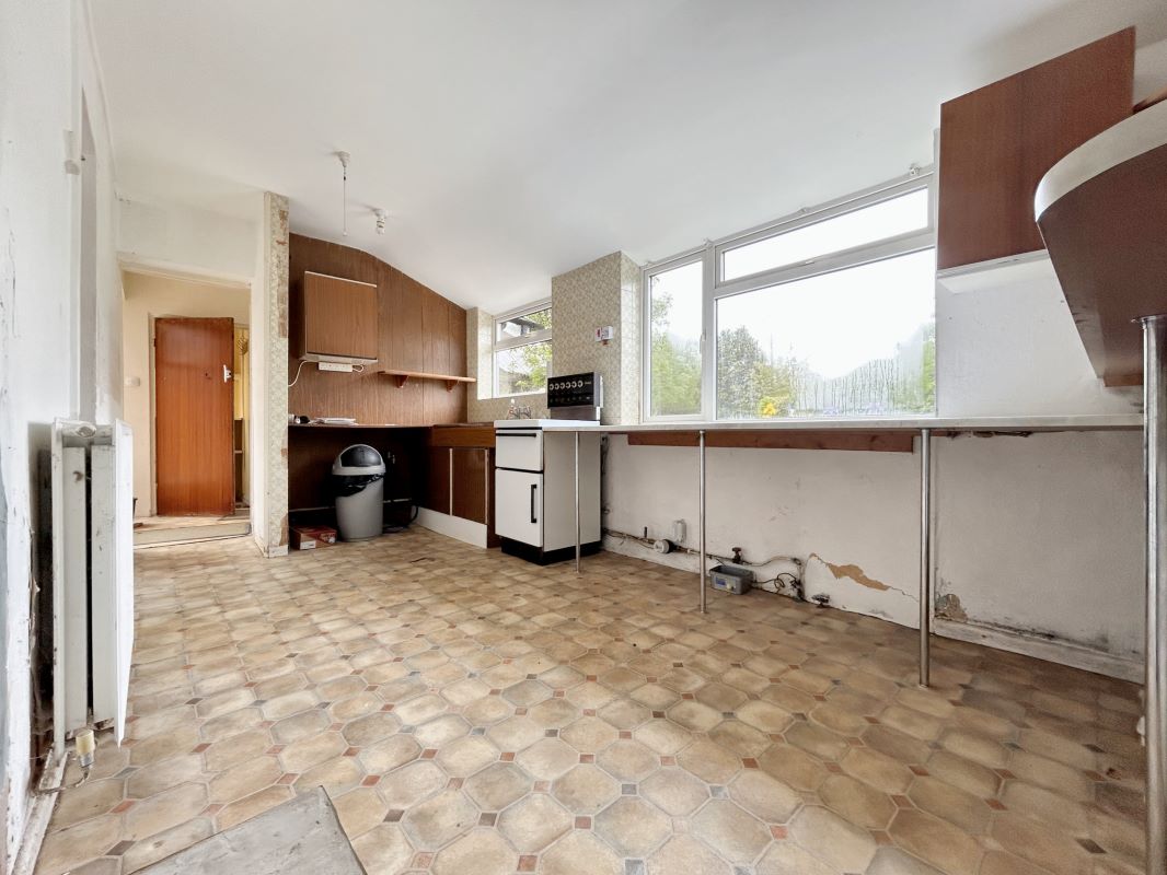 3 Shrivenham Road, South Marston, Swindon, Wiltshire, SN3 4RT