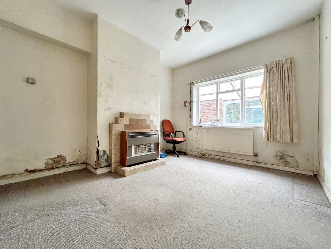 3 Shrivenham Road, South Marston, Swindon, Wiltshire, SN3 4RT