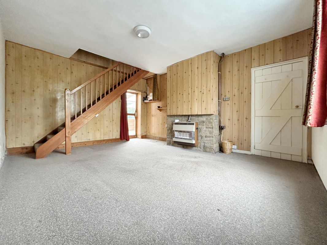 3 Shrivenham Road, South Marston, Swindon, Wiltshire, SN3 4RT