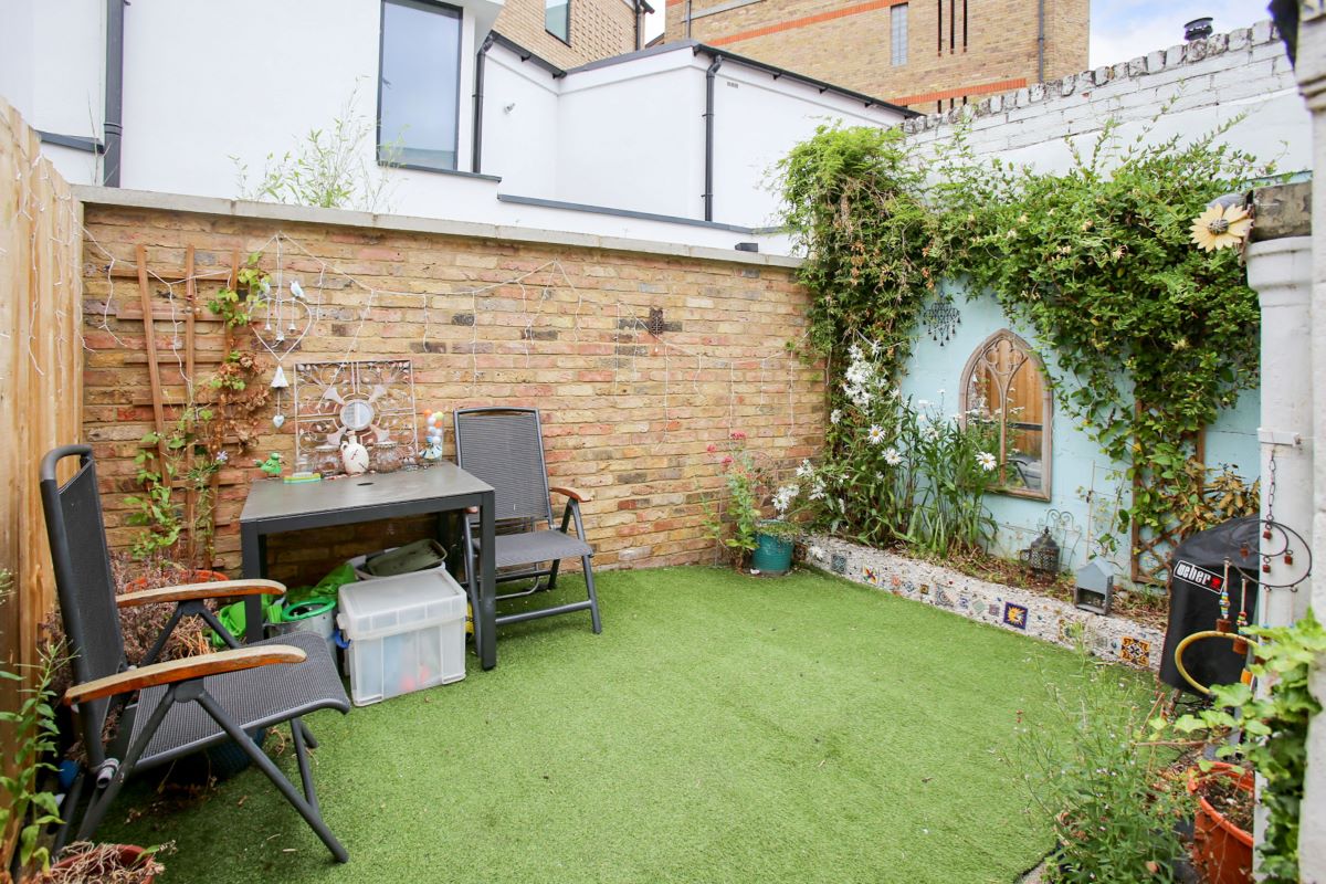 4 Mill Hill Road, Acton, London, W3 8JA