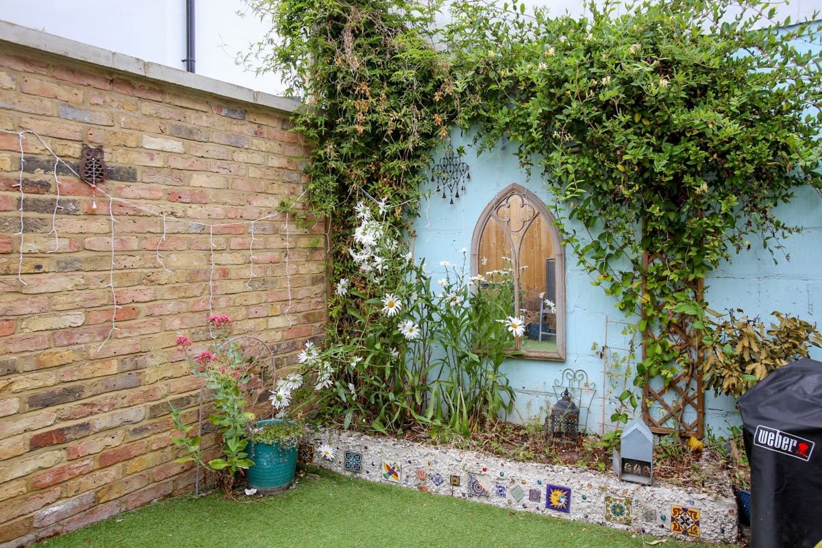 4 Mill Hill Road, Acton, London, W3 8JA