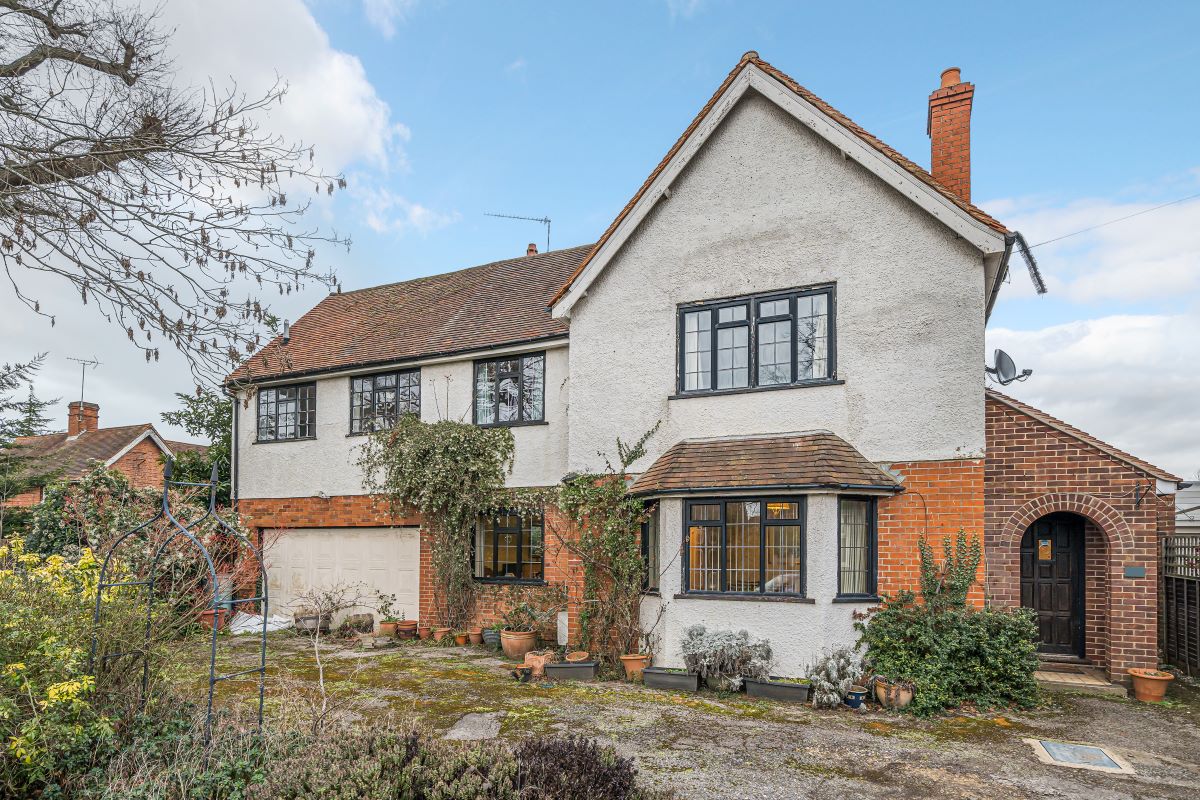 101 Reading Road, Wokingham, Berkshire, RG41 1EN