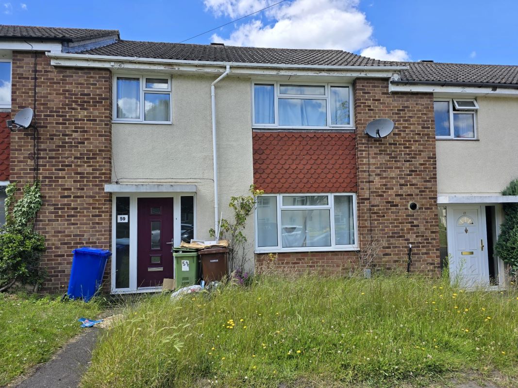 59 Cody Road, Farnborough, Hampshire, GU14 0BX