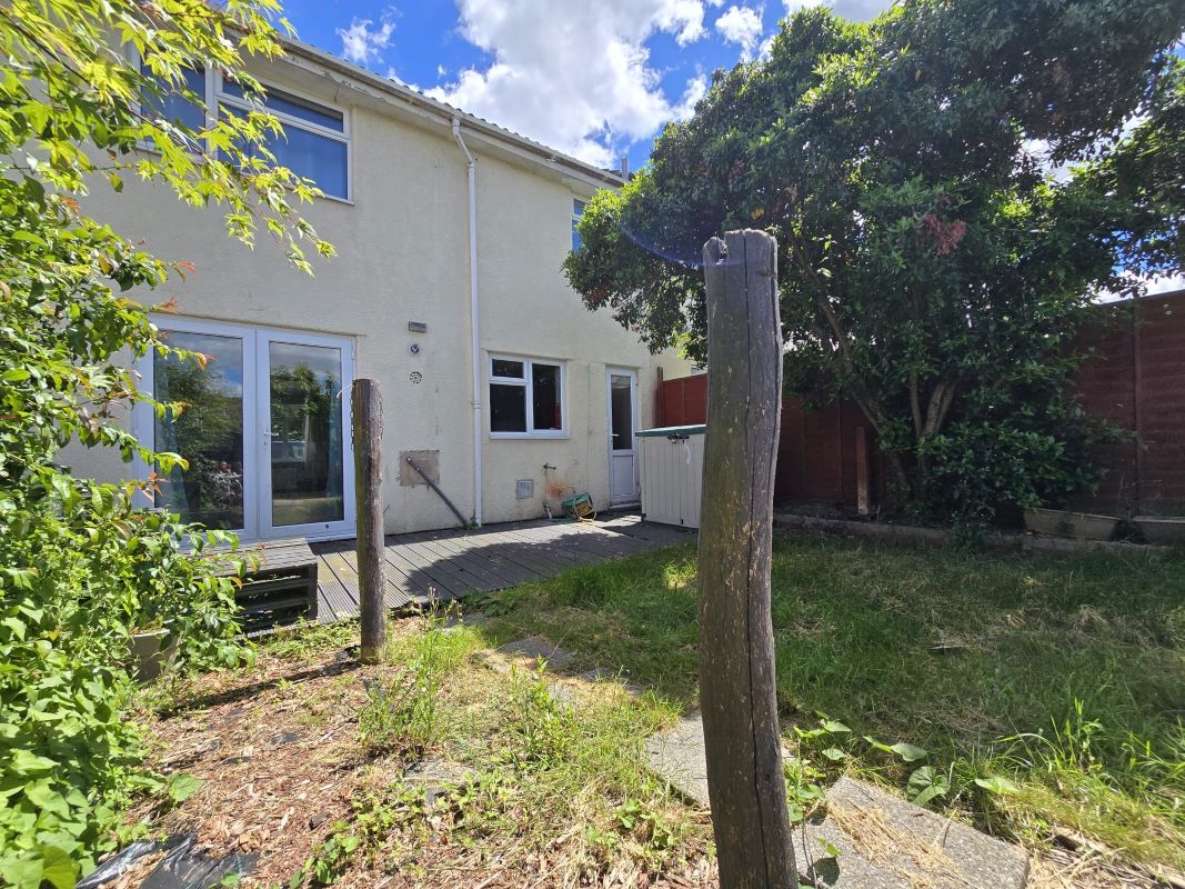 59 Cody Road, Farnborough, Hampshire, GU14 0BX