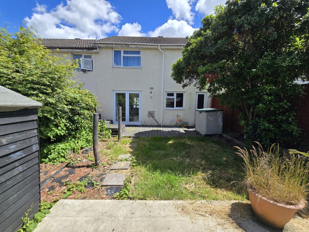 59 Cody Road, Farnborough, Hampshire, GU14 0BX