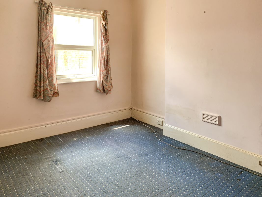 Flat 2 Bedworth House, 29 Bedworth Place, Ryde, Isle Of Wight, PO33 2RF