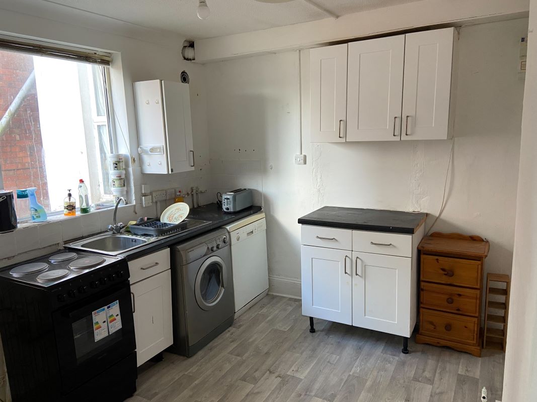 18 Church Street, Paignton, Devon, TQ3 3AF