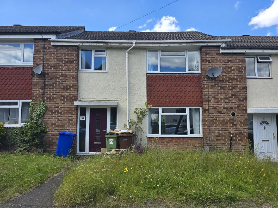 59 Cody Road, Farnborough, Hampshire, GU14 0BX