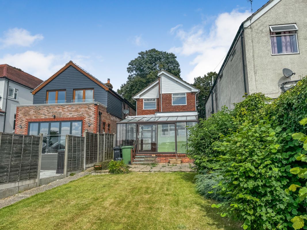 380A Havant Road, Farlington, Portsmouth, Hampshire, PO6 1NF