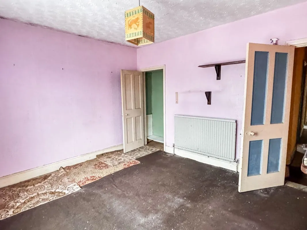 196 Butts Road, Southampton, Hampshire, SO19 1BP