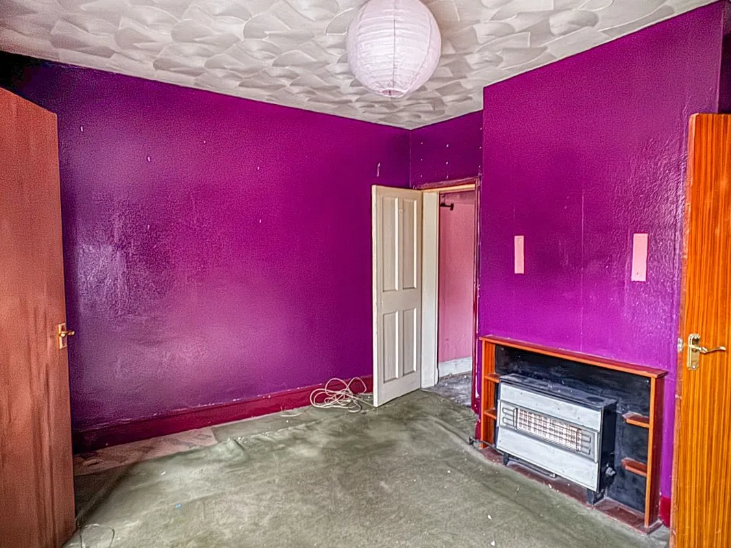 196 Butts Road, Southampton, Hampshire, SO19 1BP