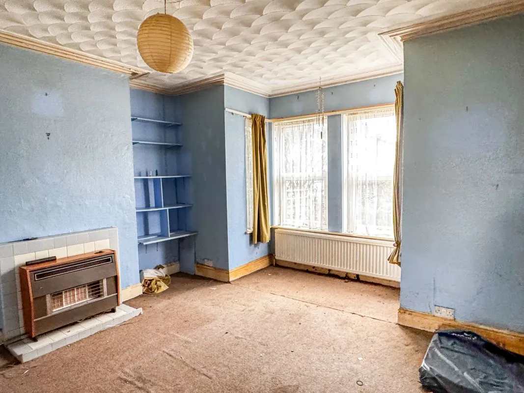 196 Butts Road, Southampton, Hampshire, SO19 1BP