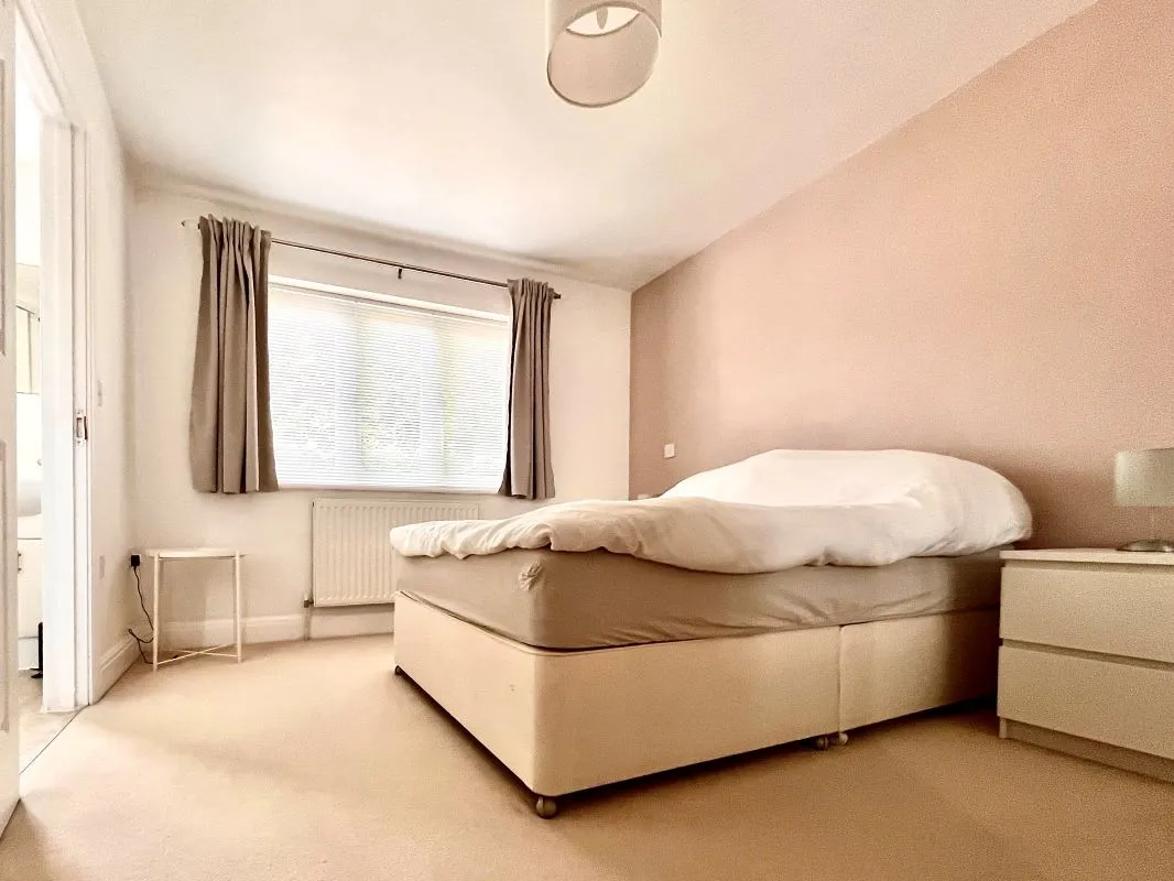 9 Alastair Mews, Beaconsfield, Buckinghamshire, HP9 2FE