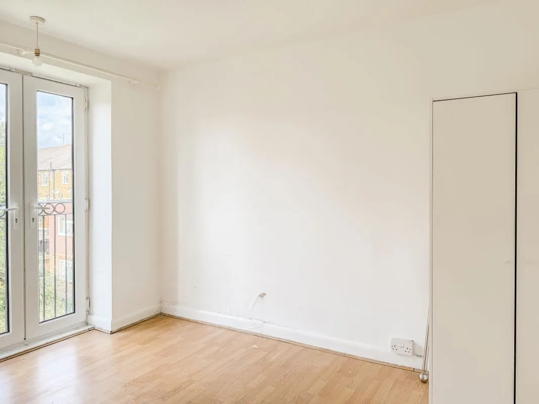 5 Boundary Close, Kingston upon Thames, Surrey, KT1 3PE