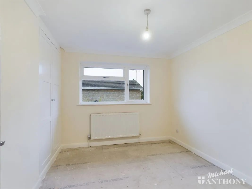 14 Pentland Road, Aylesbury, Buckinghamshire, HP21 7NB