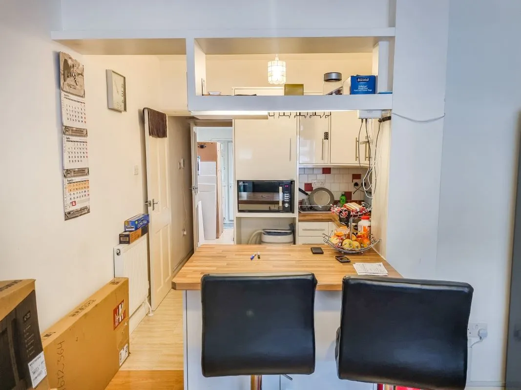 127B Queens Road, Watford, Hertfordshire, WD17 2QL