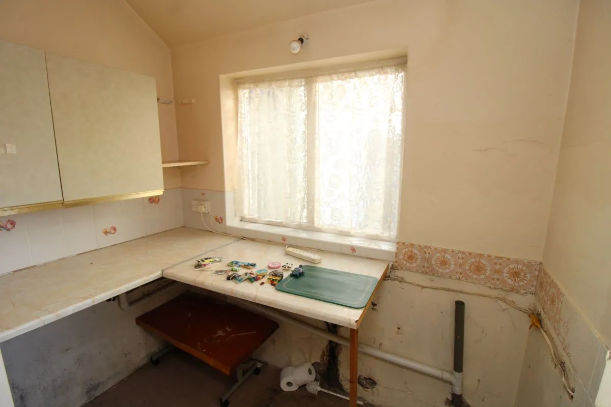 22 Laura Grove, Paignton, Devon, TQ3 2LR