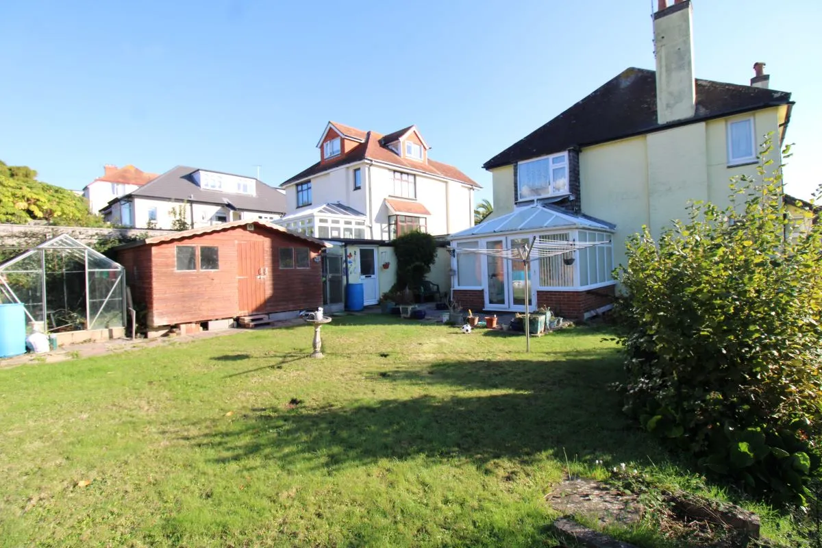 22 Laura Grove, Paignton, Devon, TQ3 2LR