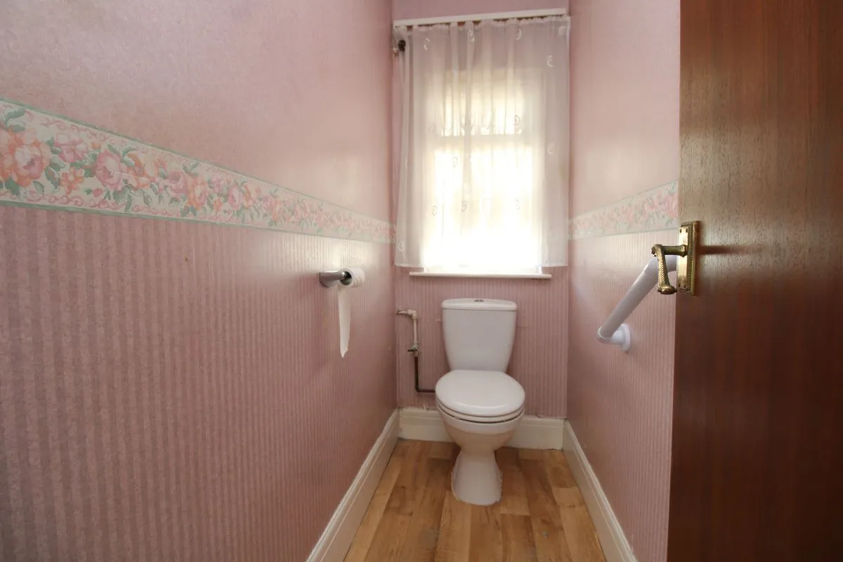 22 Laura Grove, Paignton, Devon, TQ3 2LR