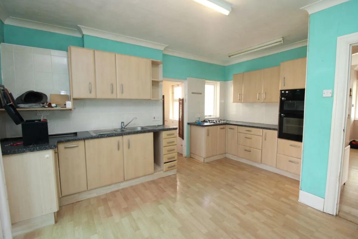 22 Laura Grove, Paignton, Devon, TQ3 2LR