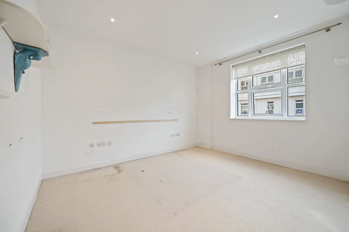 Flat 184 Bromyard House, Bromyard Avenue, London, W3 7BN