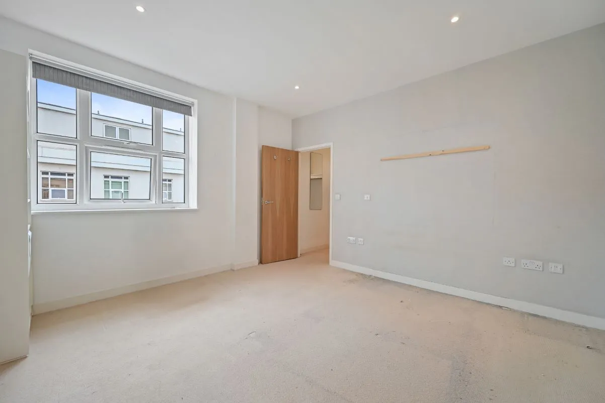 Flat 184 Bromyard House, Bromyard Avenue, London, W3 7BN