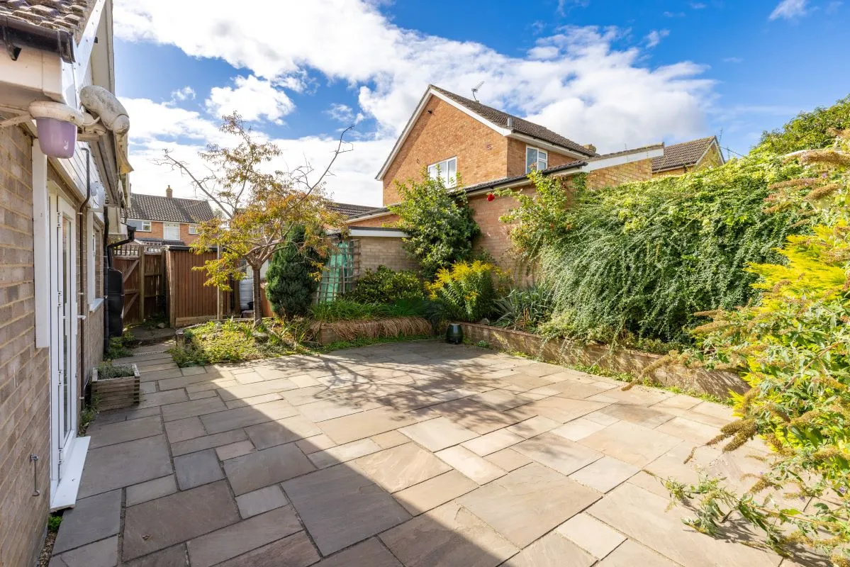 6 Lavender Way, Hitchin, Hertfordshire, SG5 2LU
