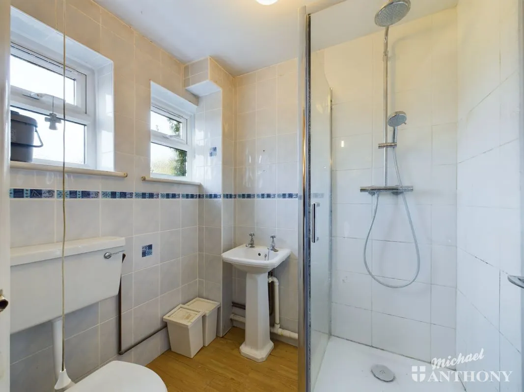 47 King Edward Avenue, Aylesbury, Buckinghamshire, HP21 7JE