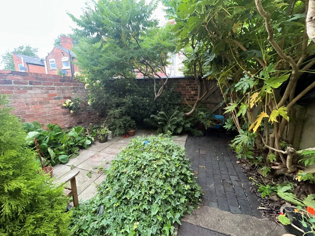 Flats A & B, 705 London Road, Derby, Derby City, DE24 8UQ