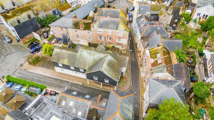 Dartmouth Clinic, Mayors Avenue, Dartmouth, Devon, TQ6 9NF