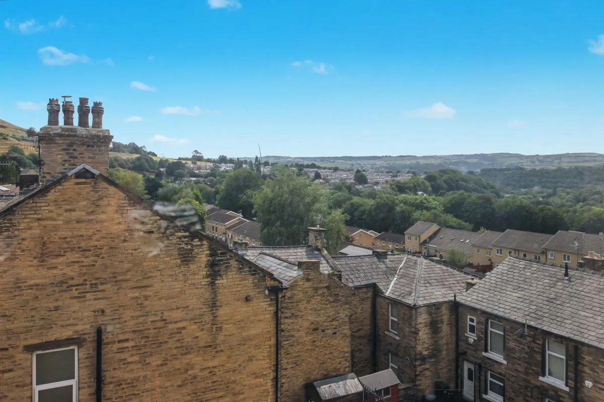8 Browning Heights, Browning Avenue, Halifax, West Yorkshire, HX3 9BB