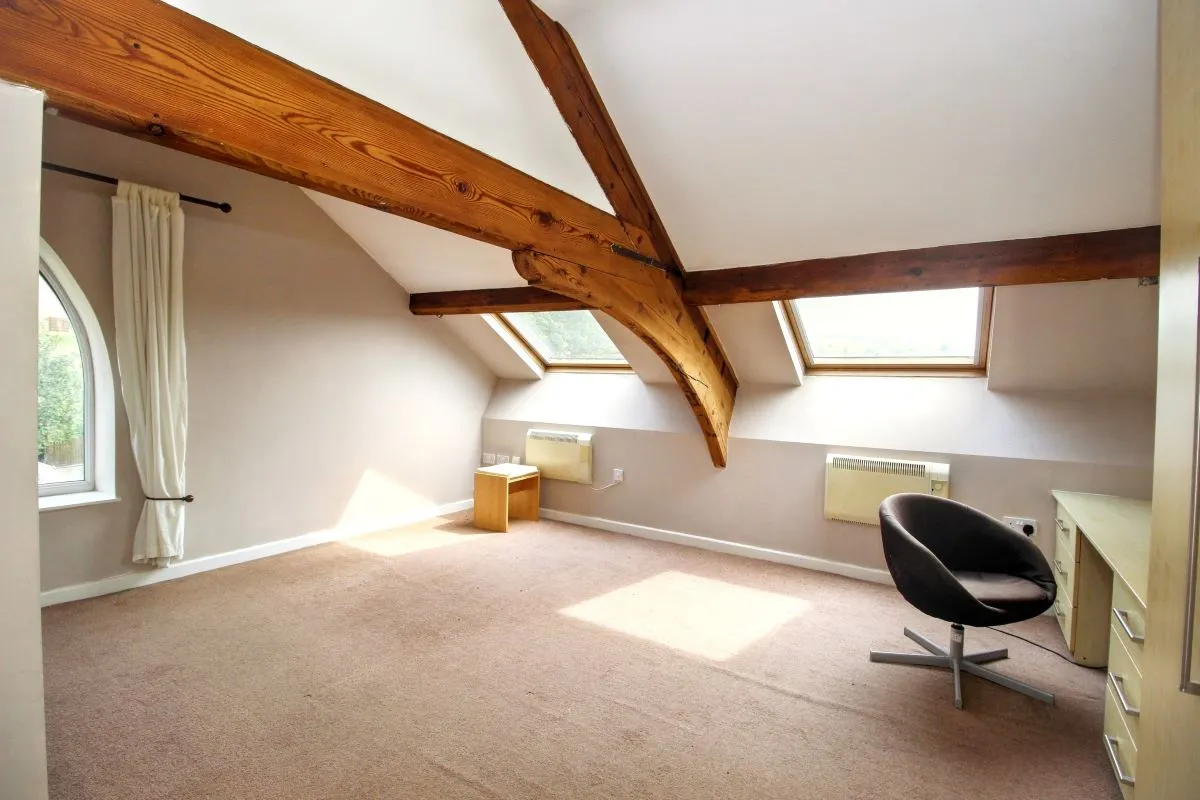 8 Browning Heights, Browning Avenue, Halifax, West Yorkshire, HX3 9BB